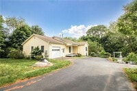 Building Photo - 2-Bed Single Family in New London!