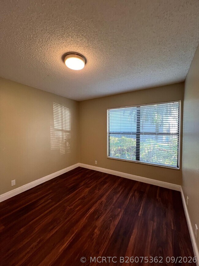 Building Photo - 1520 Windorah Way