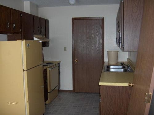 Kitchen in 2 BR Unit - 401 Mooreton Ave