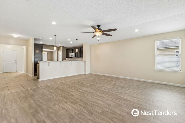 Building Photo - Beautiful Amelia Concourse Home!