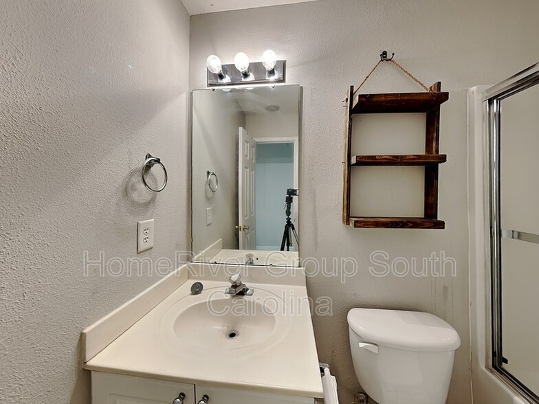 Building Photo - 2153 Pavilion Ct