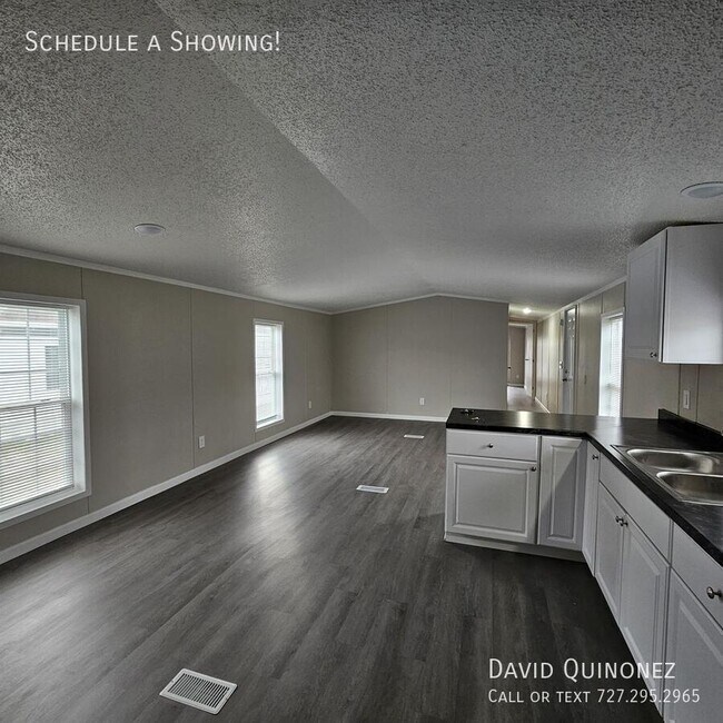 Building Photo - 5514 Kelso-