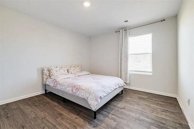 Building Photo - 248 Caribbean Village Dr