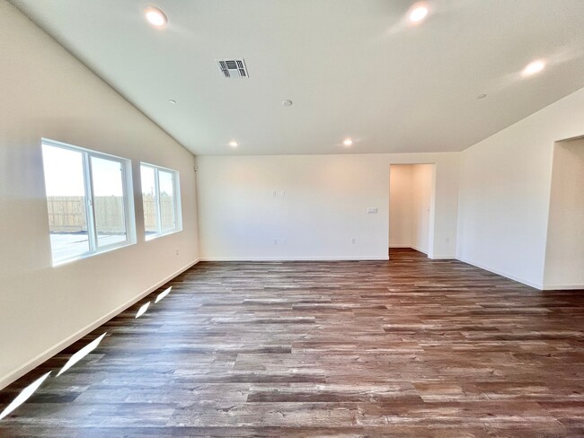 Building Photo - Brand New 3 Bedroom, 2 Bath Home with Sola...