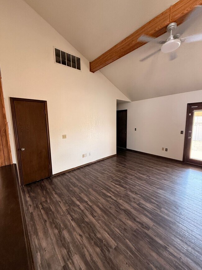 Building Photo - 10213 Shadowridge Dr