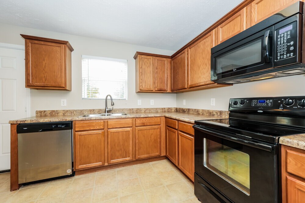 Building Photo - 3444 Axelwood Dr