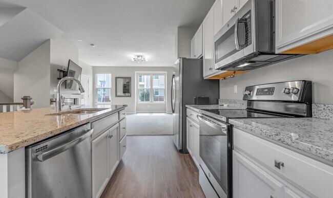 Building Photo - 446 Westport St