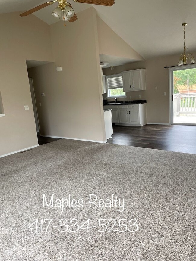 Building Photo - 3 Bedroom, 2 1/2 Bathroom Patio Home in Wo...