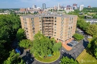 Building Photo - 30 S Adelaide Ave