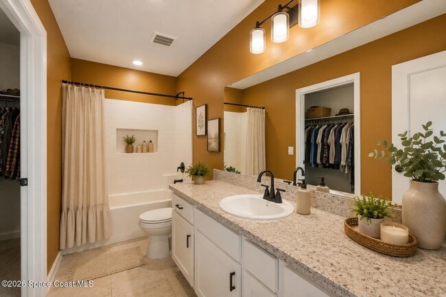 Building Photo - 2024 Hemingway Cir