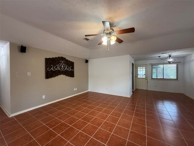 Building Photo - 4722 Enchanted Rock Ln