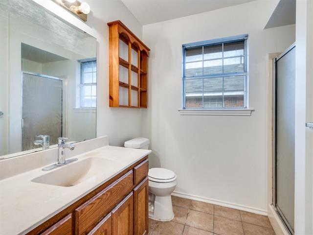 Building Photo - 510 Strata Dr