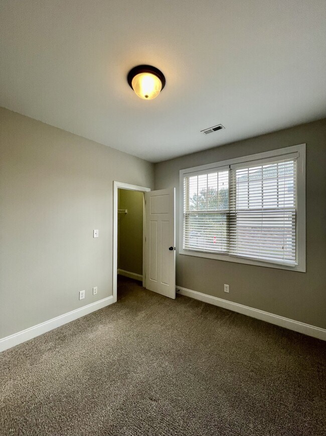 Building Photo - 100 Portico Street