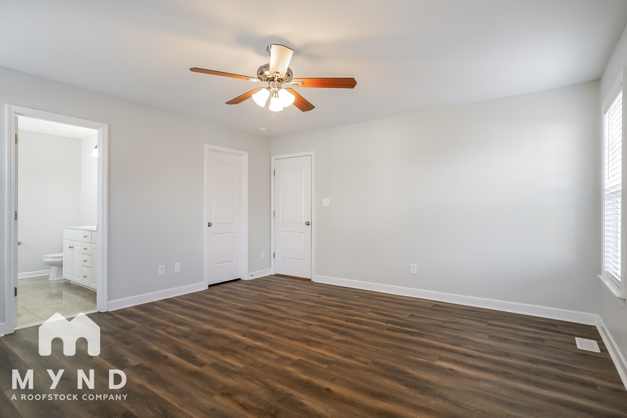 Building Photo - 40 Pinewinds Ct