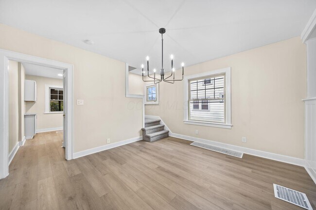 Building Photo - 263 Crestview Rd