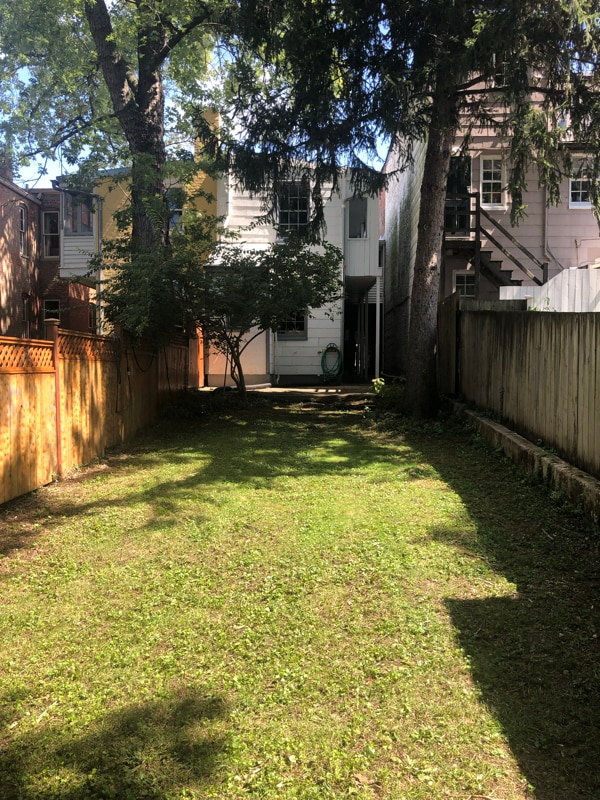 Building Photo - 229 S Market St