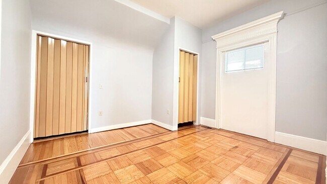 Building Photo - 3034 Capp St