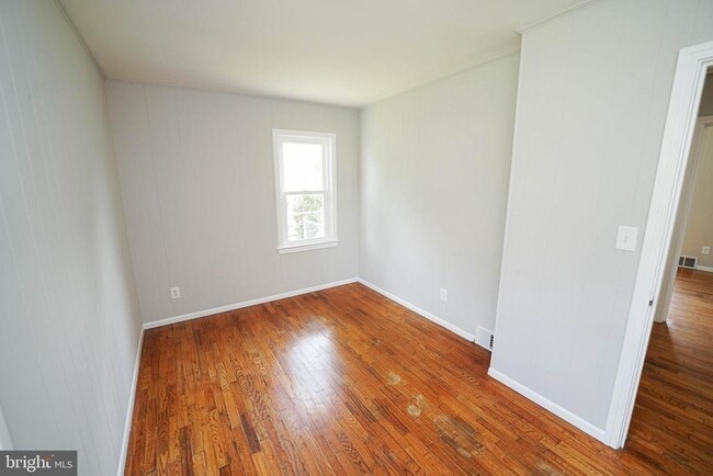 Building Photo - 737 Magnolia Dr