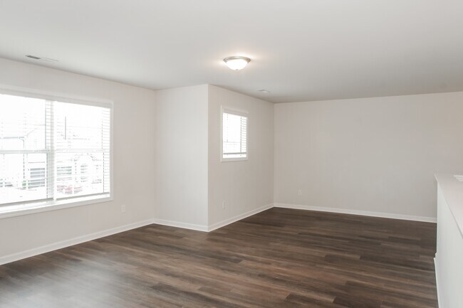 Building Photo - 189 Cherry Laurel Dr