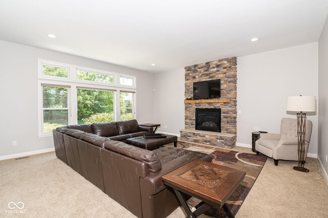 Building Photo - 10599 Geist View Dr