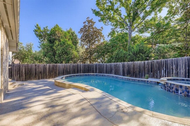 Building Photo - 3135 Burks Ln