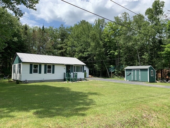 Primary Photo - 27 Lewis St