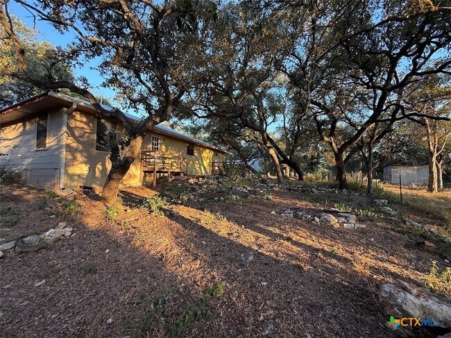 Building Photo - 2100 Farm To Market Rd 2722