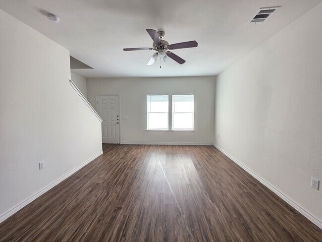 Building Photo - 4/2/2-Ready for Move Im-Download Rently app to self tour