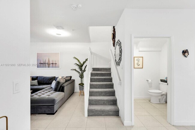 Building Photo - 15953 SW 2nd Pl