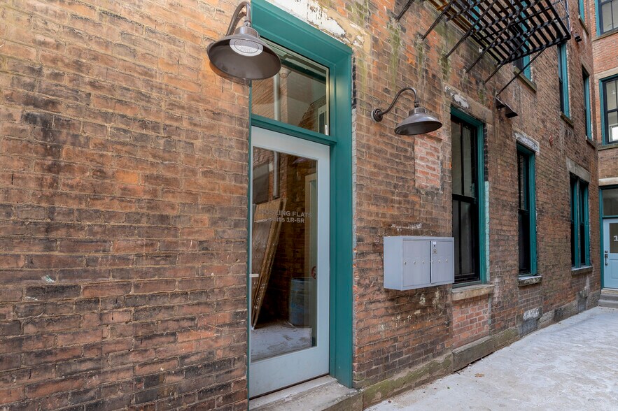 Building Photo - 1508 Race St