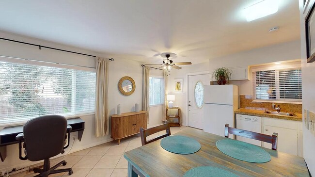 Building Photo - 3360 Garfield St