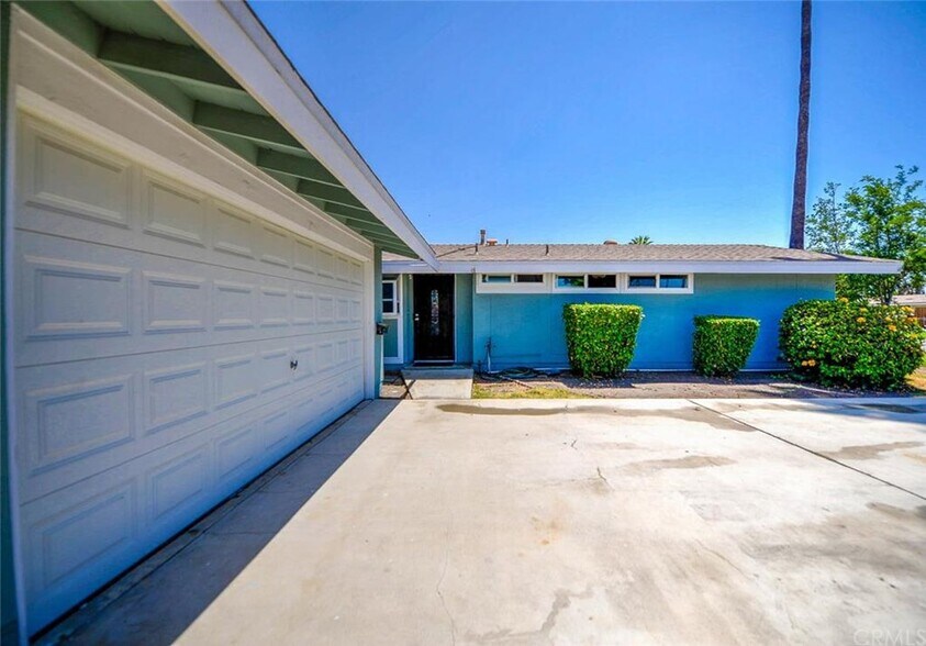 Building Photo - 10171 Aldgate Avenue