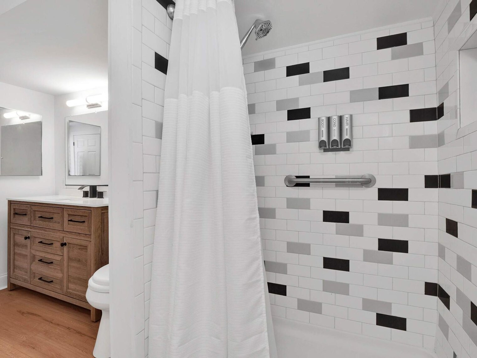 Building Photo - 1513 State Rd S-20-457