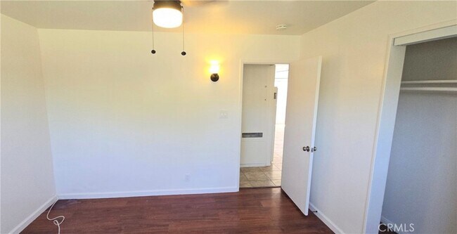 Building Photo - 3638 E 54th St