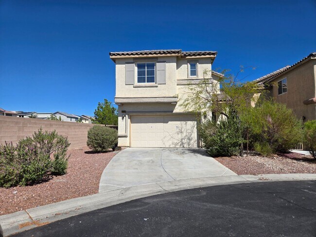 Building Photo - Terrific 3 bed + Loft 2 Car Need Space? Th...