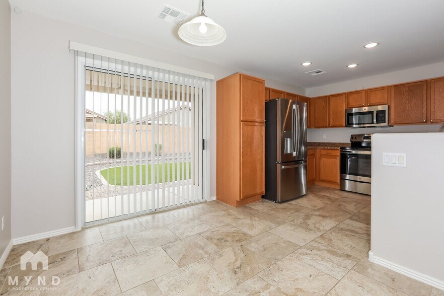 Building Photo - 2751 E Olivine Rd