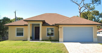 Building Photo - 882 Olympia Rd