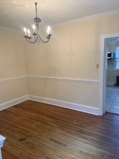 Dining Room - 314 W Miner St