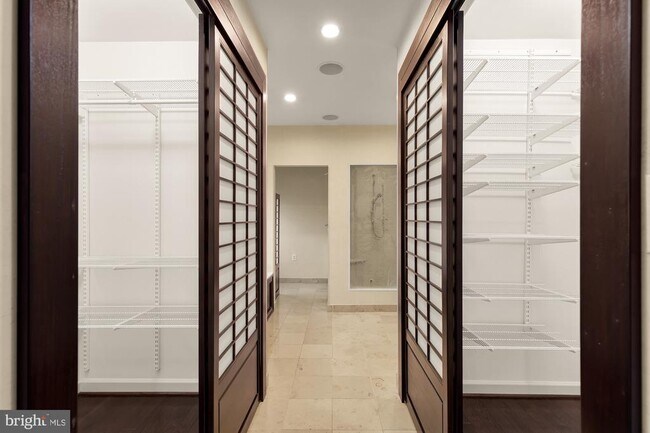 Building Photo - 1434 Kirby Rd