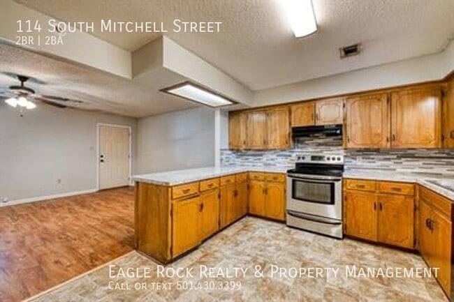 Building Photo - 114 S. Mitchell St. Conway AR 72034