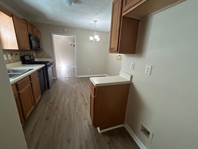 Building Photo - **MOVE IN WITH NO SECURITY DEPOSIT**8205 A...