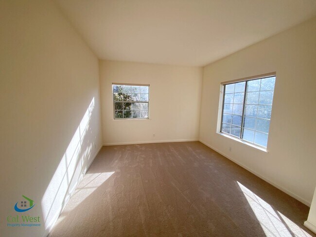 Building Photo - 855 Jackson St