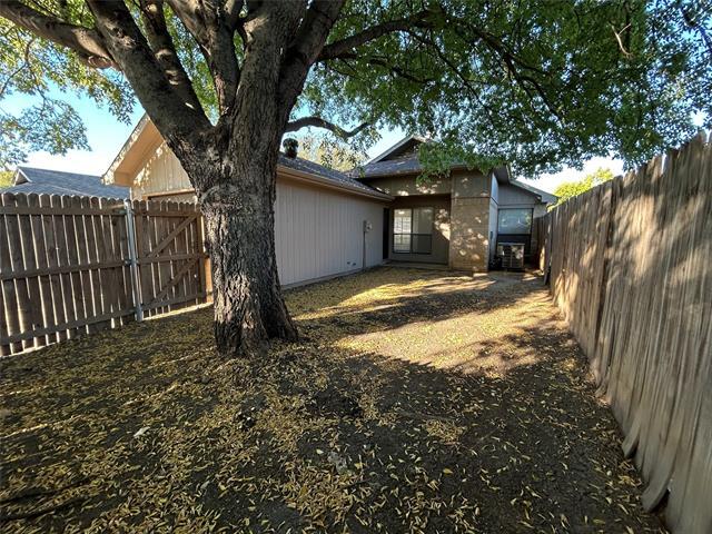Building Photo - 7332 Blackthorn Dr