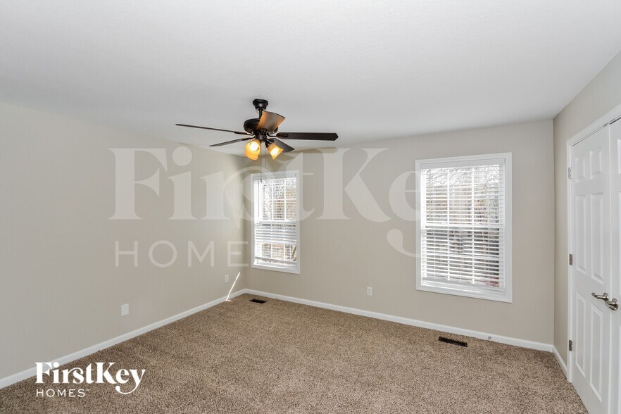 Building Photo - 3713 Jolene Ct