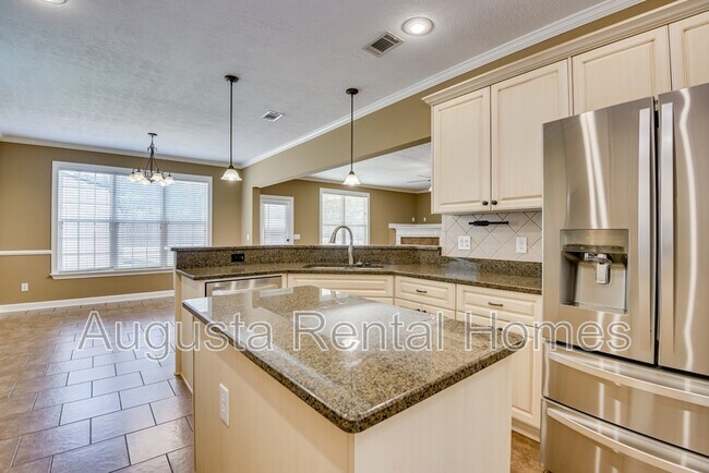 Building Photo - 180 Kenilworth Dr