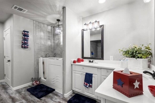 Building Photo - 7027 FM971