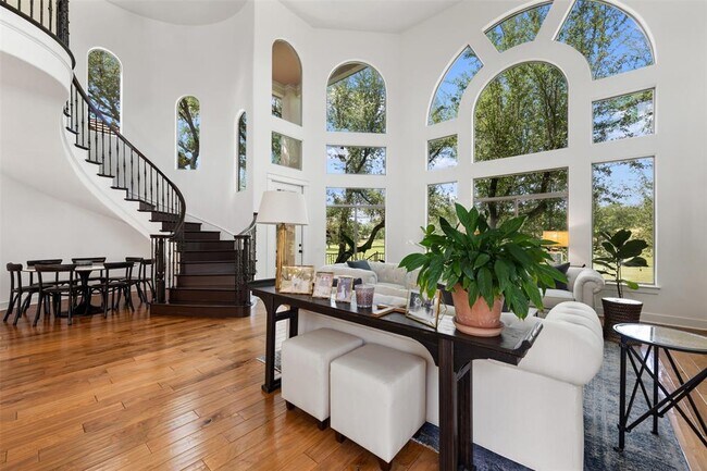 Building Photo - 64 Tiburon Dr