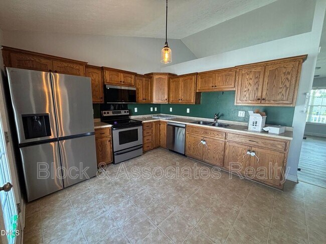 Building Photo - 2228 Stornoway Ct