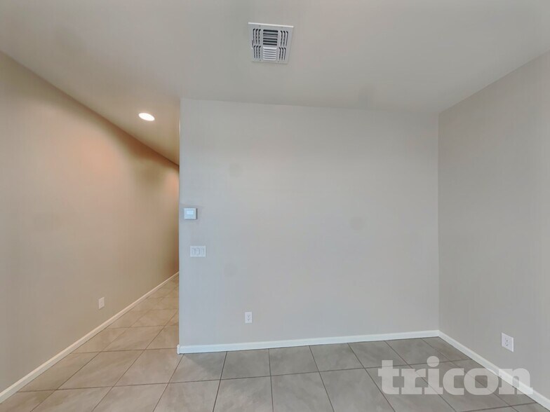 Building Photo - 8635 E Peralta Ave