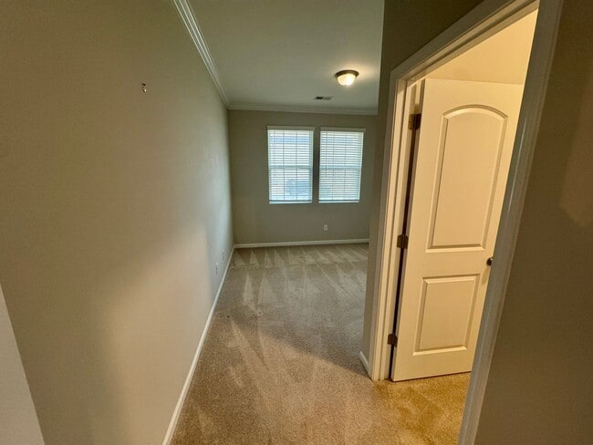 Building Photo - Roomy Ranch in Indian Trail